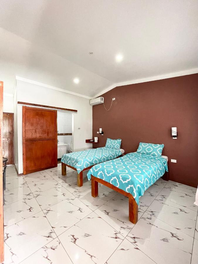 Nausori Airport Hotel Exteriör bild