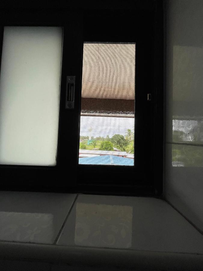 Nausori Airport Hotel Exteriör bild